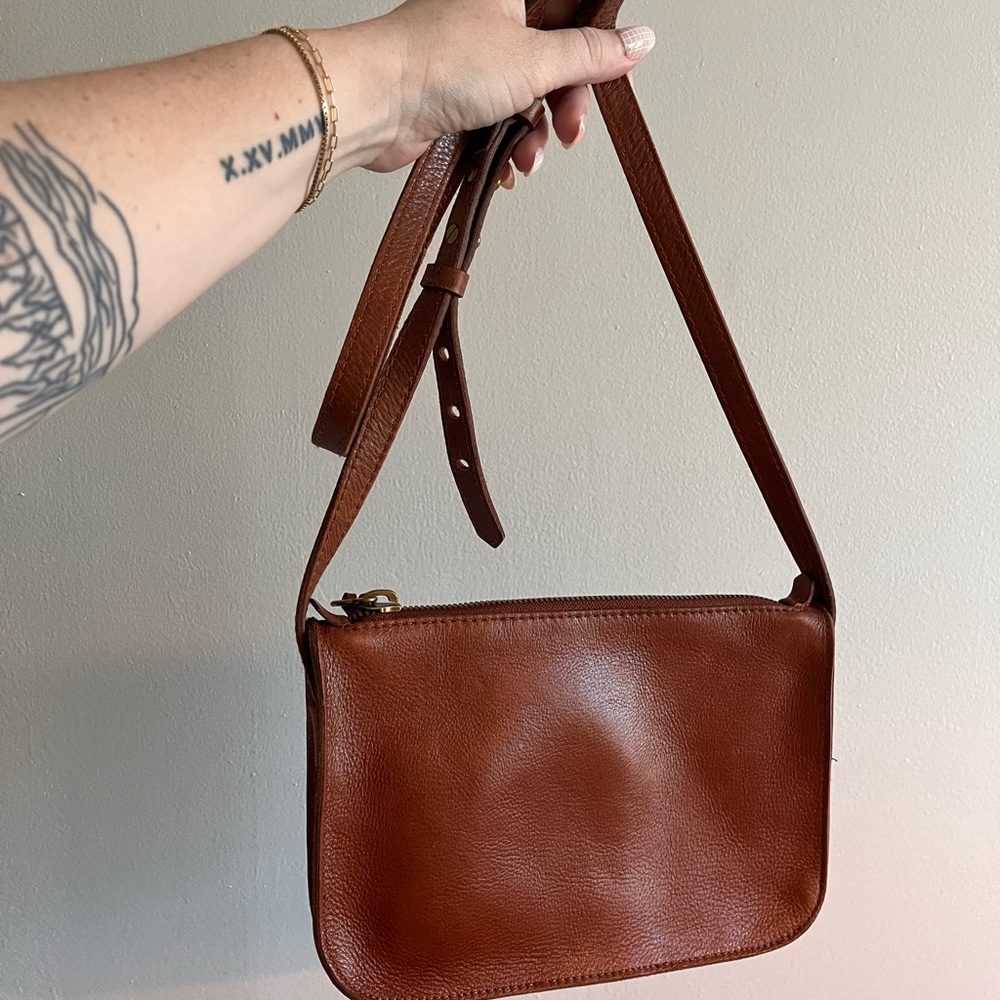 Madewell Leather Simple Crossbody Bag
